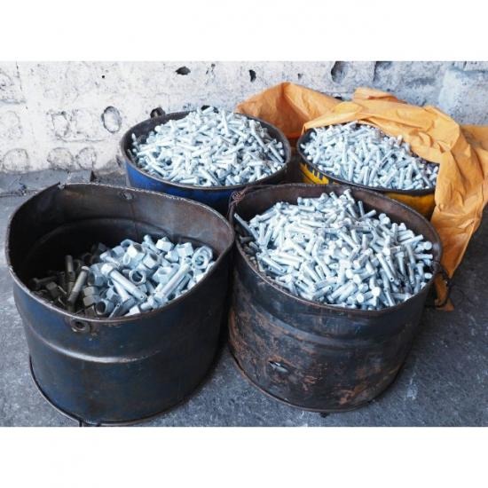 รับชุบสังกะสีงานชิ้นเล็ก รับชุบสังกะสีงานชิ้นเล็ก  โรงงานชุบสังกะสี  รับชุบน็อต  รับชุบโบลท์  รับชุบโซ่ 